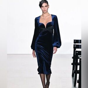 Badgley Mischka NWT Criss Cross Front Velvet Dress Size 16 Blue Midi Long Sleeve